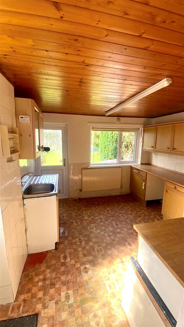 10 Taylor Road, Litchard, Bridgend County Borough, CF31 1PP